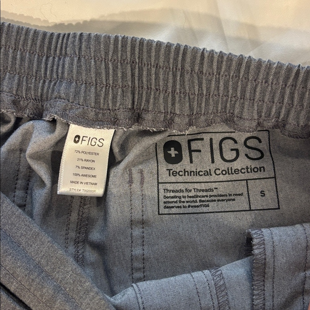 Gray FIGS Pants with Teal Drawstring - Picture 5 of 5